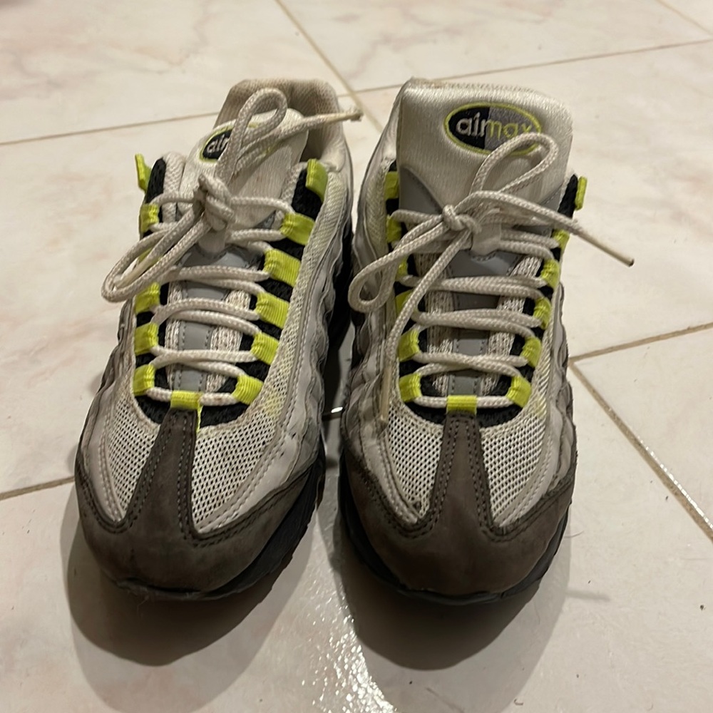 Nike Air Max 95 OG neon